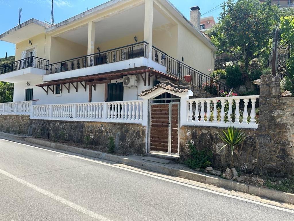 Lazari Rooms Himare Exterior photo